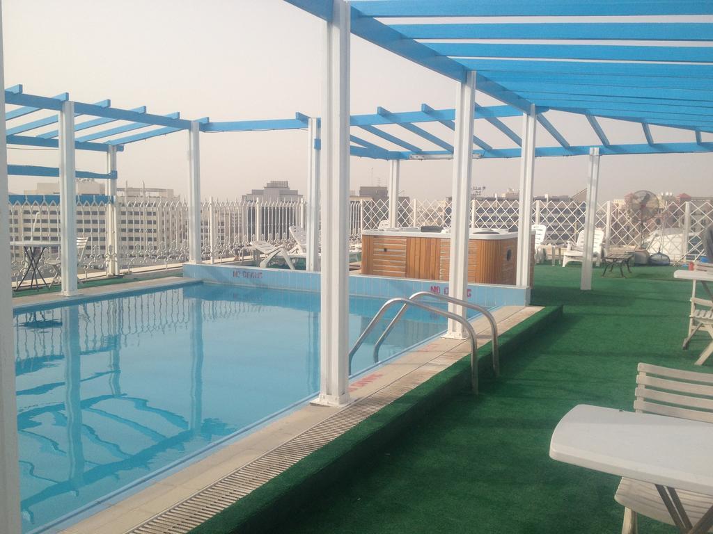 Dream Palace Hotel Дубай Екстер'єр фото
