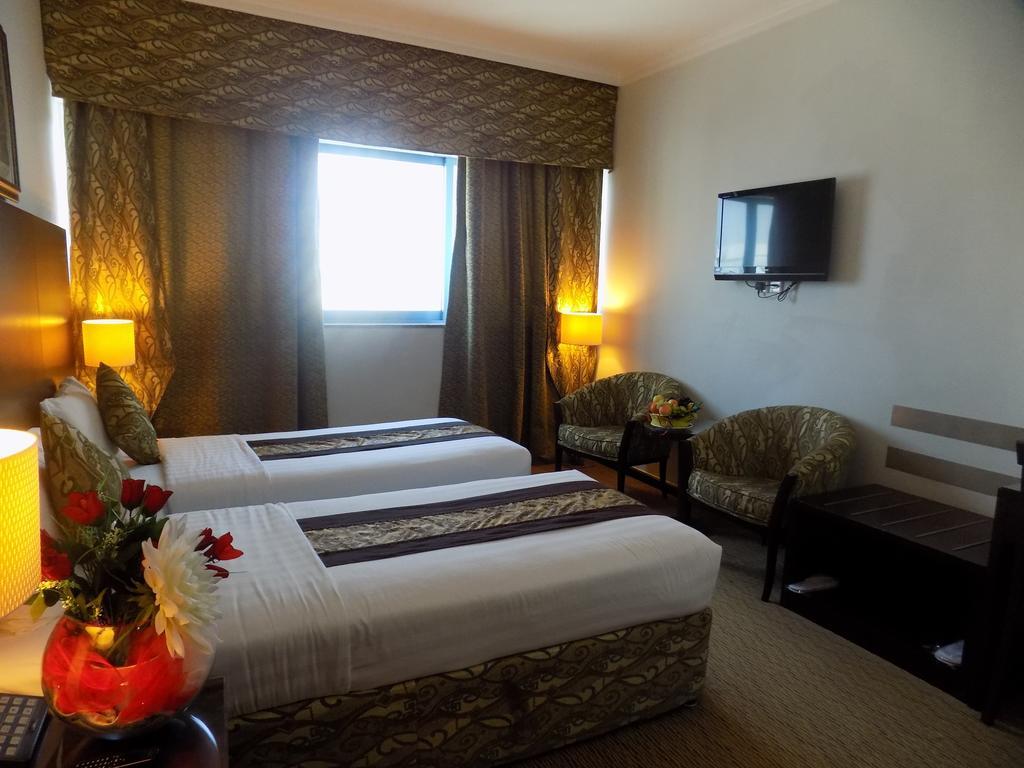 Dream Palace Hotel Дубай Екстер'єр фото