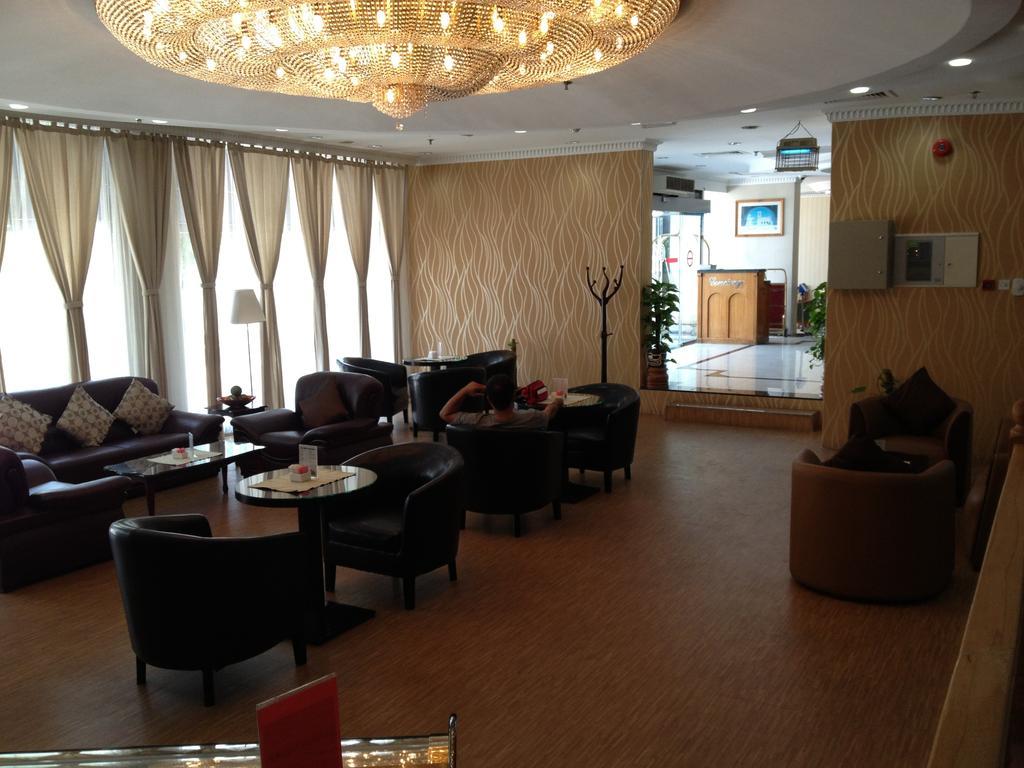 Dream Palace Hotel Дубай Екстер'єр фото